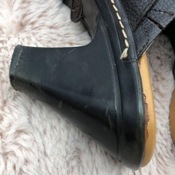 Sofft dark brown leather one buckle 3.5” heel - Picture 6 of 9